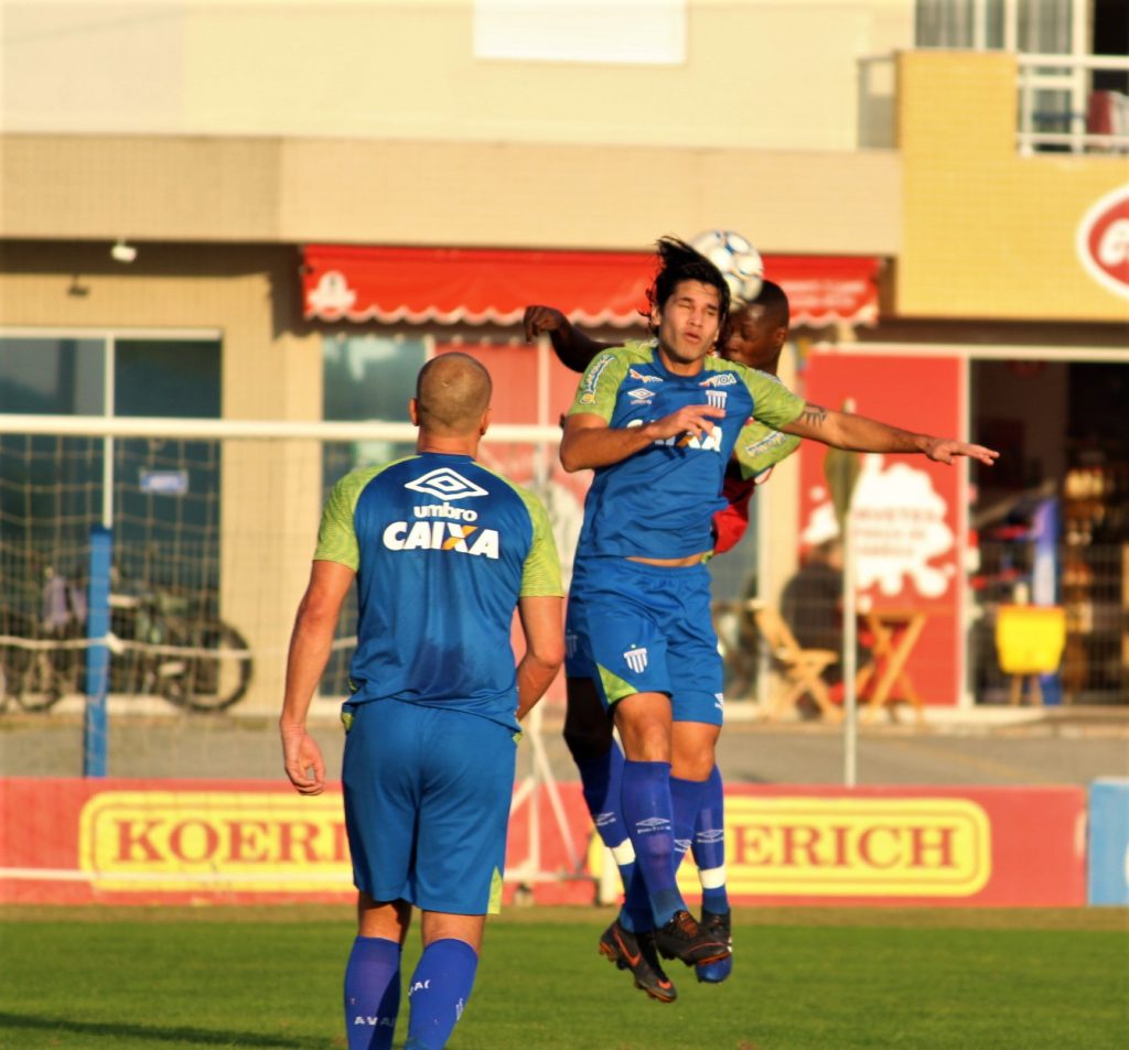 Série B: Beltrán comemora fase de artilheiro e promete mais gols pelo Avaí