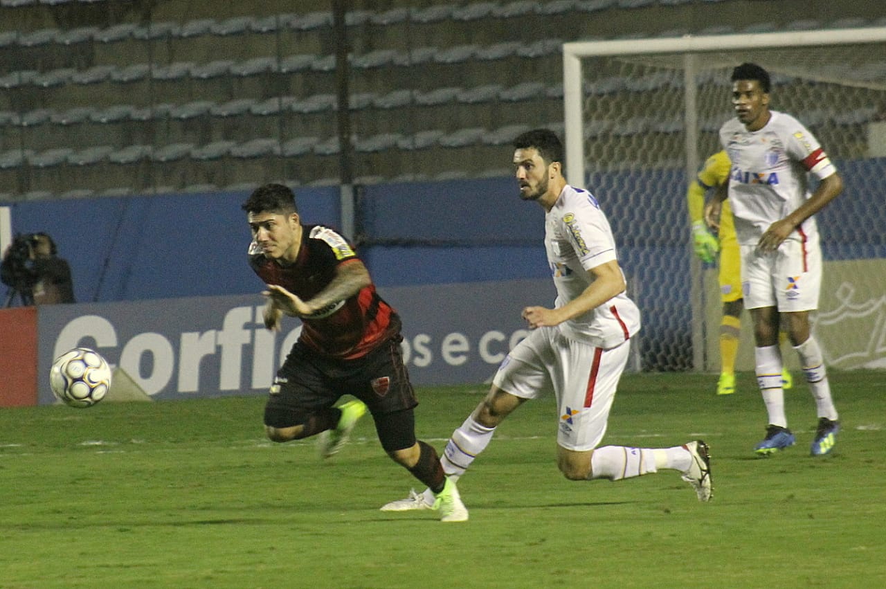 Série B: Bruno Lopes comemora ascensão do Oeste e já mira o Guarani