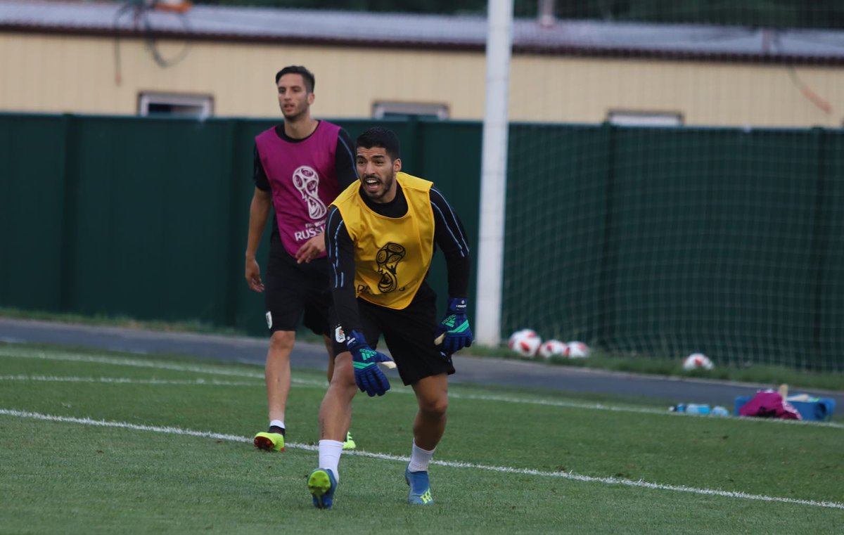 Motivado, Suárez confia em jogo coletivo do Uruguai para derrotar Portugal