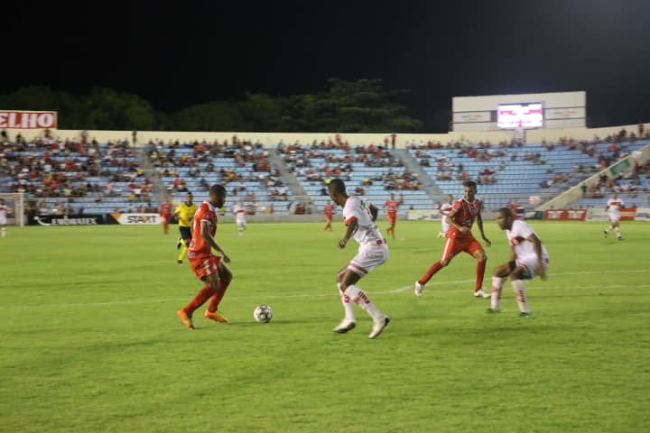 Imperatriz x Manaus – Duelo das surpesas por vaga na Série C