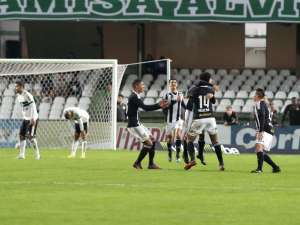 Figueirense x Ponte Preta - Objetivos distintos em campo!