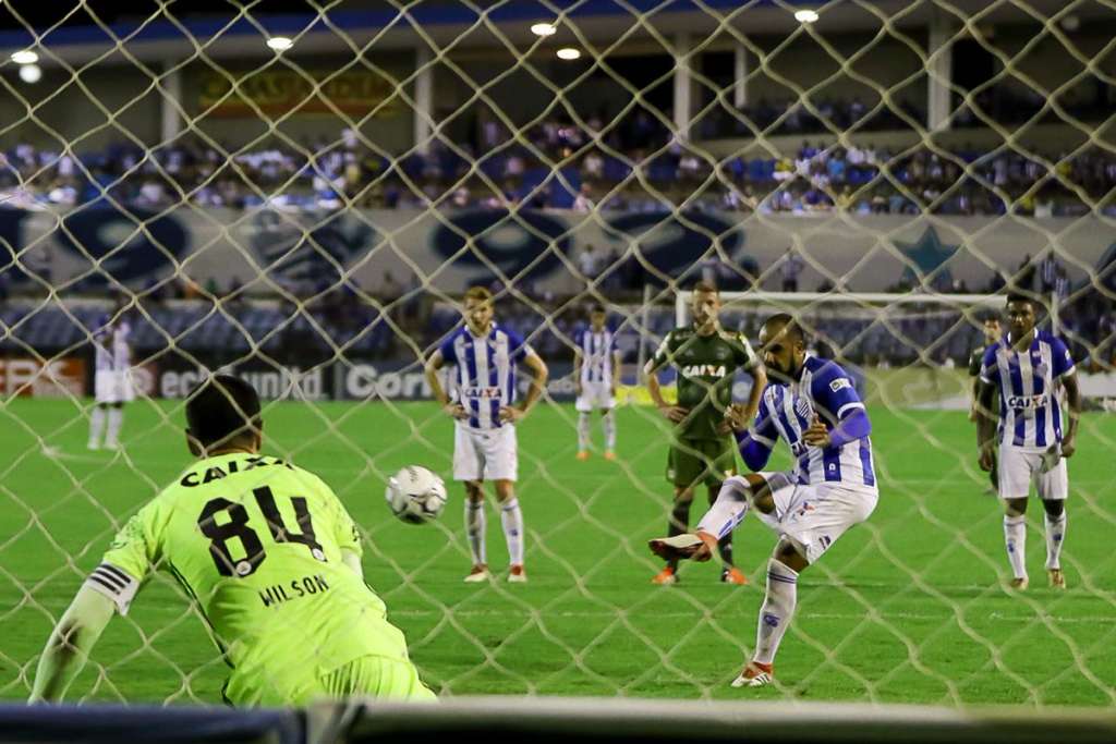 CSA empata no fim e se mantêm no G4 (Foto: Thiago Parmalat/RCortez/Ascom CSA)