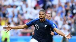 Melhor em campo contra a Argentina, Mbappé já projeta 'ir mais longe na Copa'