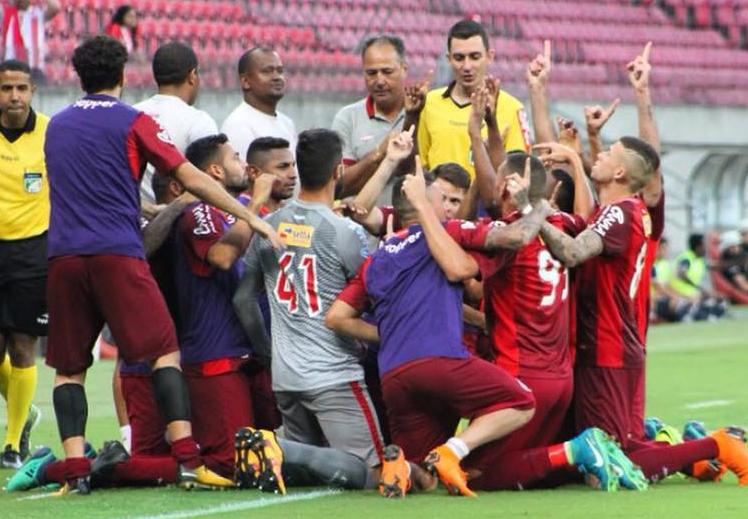 Náutico vence a quarta seguida e sobe na tabela