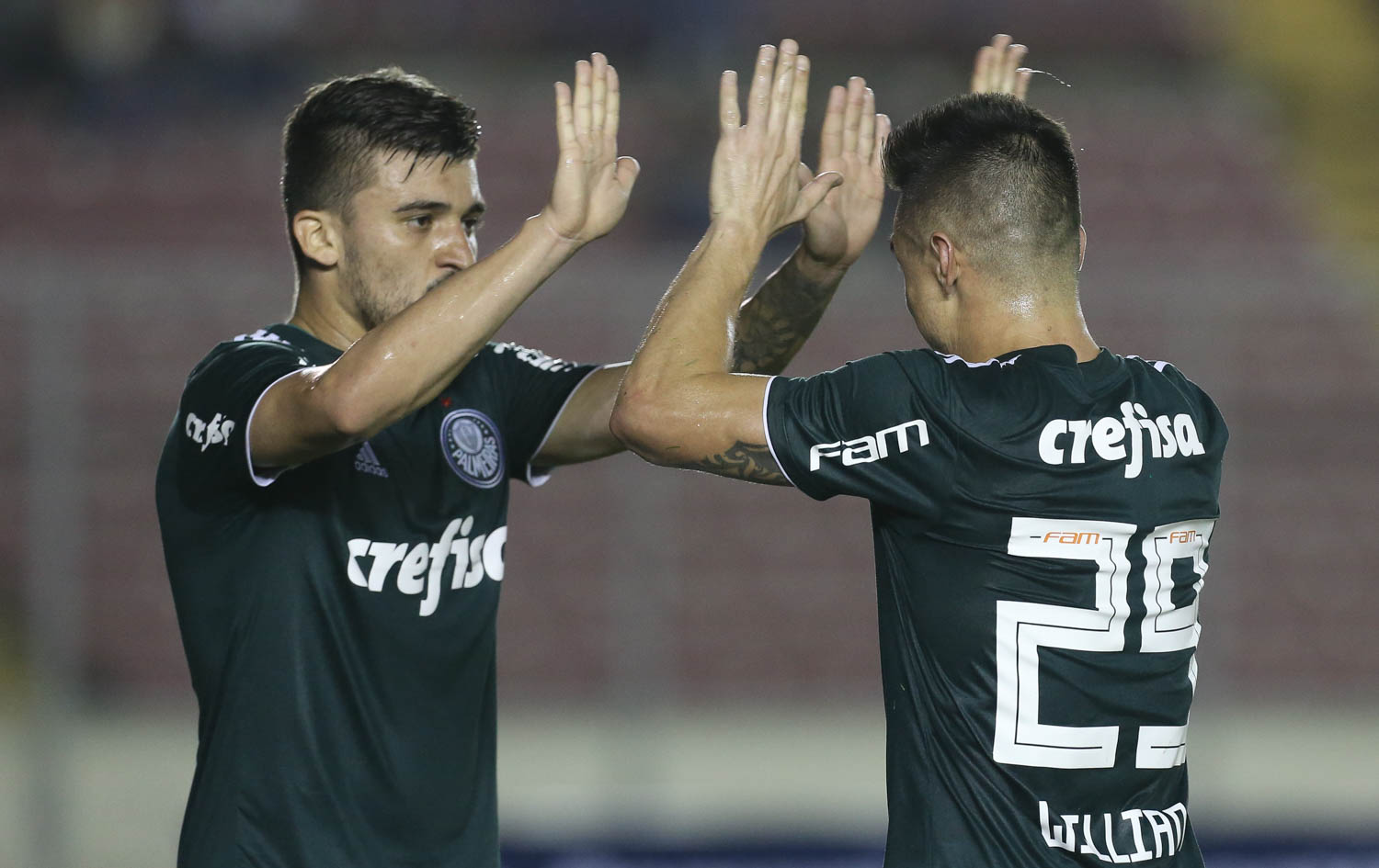 Palmeiras vence o Árabe Unido por 2 a 0 em primeiro amistoso na América Central