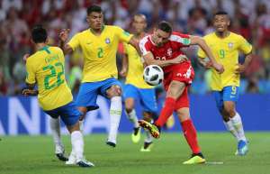 Fagner protagoniza novo capítulo inesperado da lateral direita do Brasil em Copas