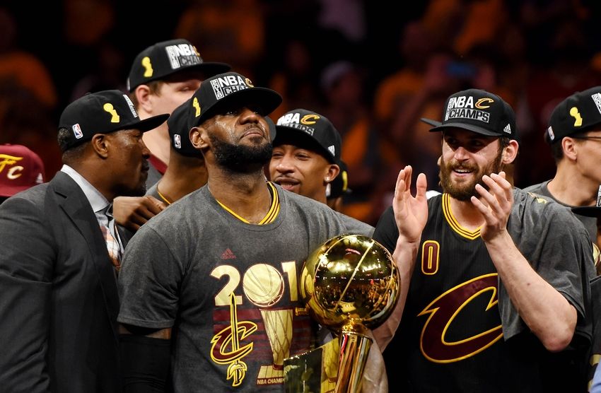 Presidente do Cavaliers exalta LeBron e promete aposentar camisa do astro