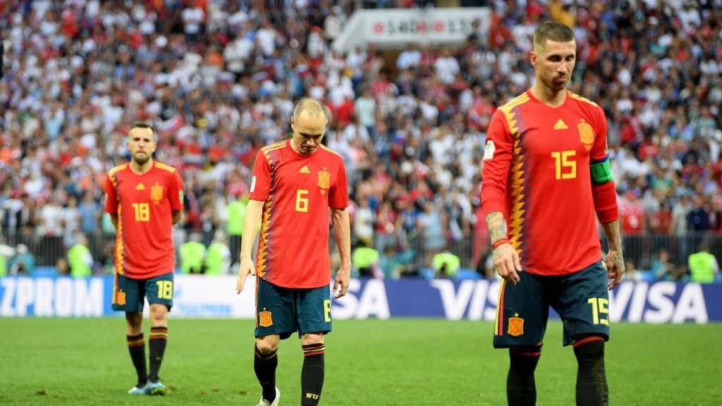 Sergio Ramos indica que desaprovou demissão de técnico e garante Espanha forte