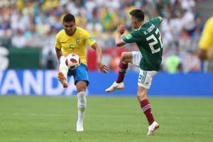 Com Casemiro suspenso, Fernandinho projeta manter o 'mesmo nível' do titular