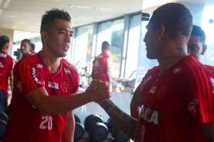 Reapresentação do Flamengo tem retorno de Guerrero e ausência de Trauco