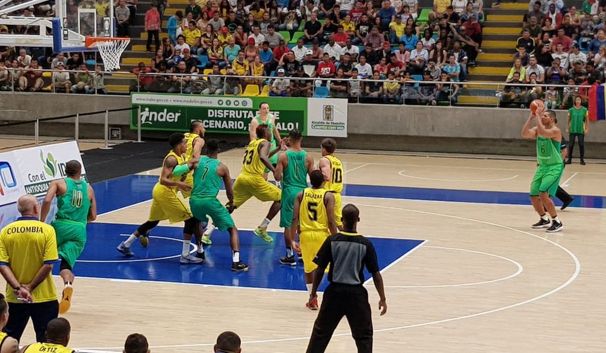 Seleção masculina vence Colômbia e avança em Eliminatórias do Mundial de Basquete