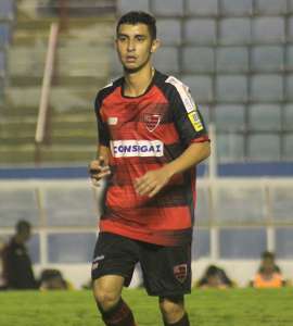 Série B: Ex-Flu, atacante fala da responssabilidade de substituir Mazinho no Oeste