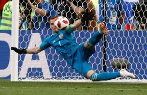 Akinfeev pede que Rússia esqueça vitória sobre a Espanha e pense só nas quartas