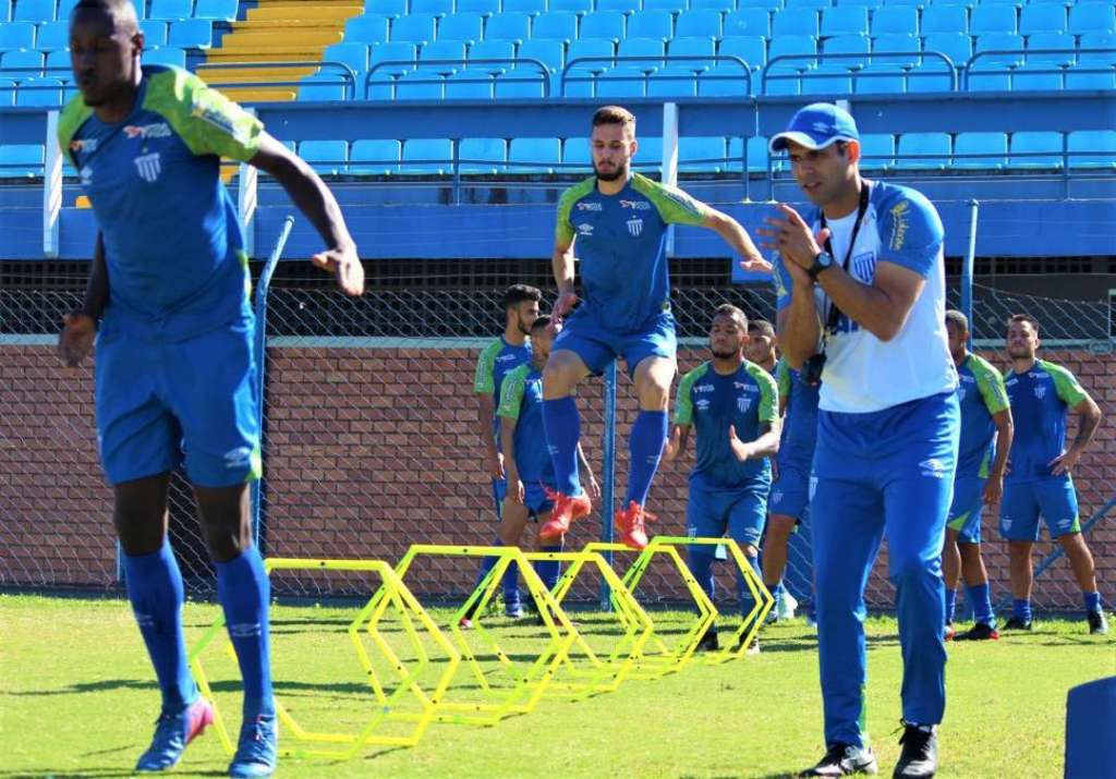 Avaí treina forte para enfrentar o Goiás - André Palma Ribeiro / Avaí FC