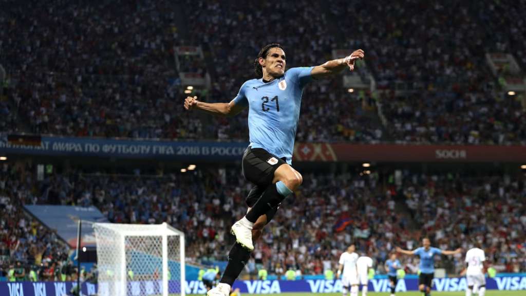 Cavani é atacante do PSG e disputa a Copa do Mundo