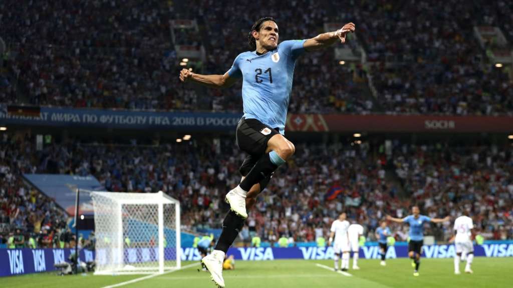 Uruguai emite novo boletim médico com detalhes sobre edema muscular de Cavani