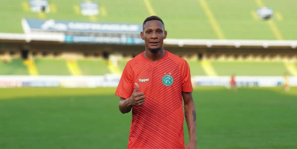 O atacante Marcão chega para melhorar o poderio ofensivo do Guarani na Série B