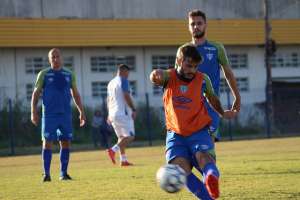 Série B: Lateral espera manutenção do Avaí no G4 e foca em duelo com o Goiás