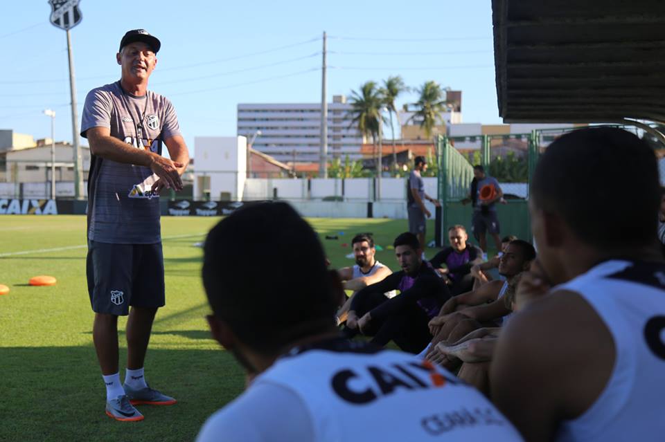 Em parada para a Copa, Lisca testa mudanças no time titular do Ceará