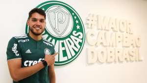 Oficializado pelo Palmeiras, zagueiro Freire celebra: 'Feliz e impressionado'