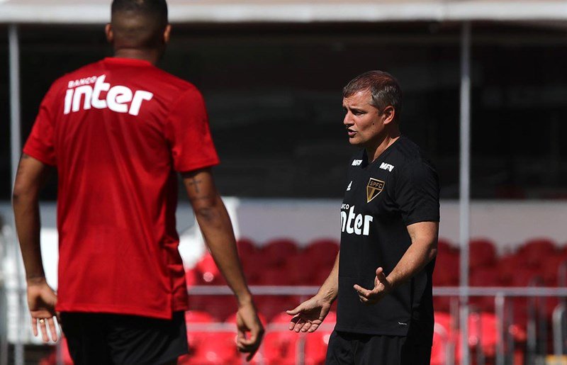 Carneiro e Nenê marcam para o São Paulo em jogo-treino contra o Red Bull