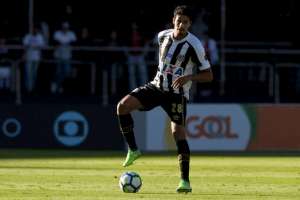 Presidente do Santos aumenta exigências e zagueiro fica longe da Torino