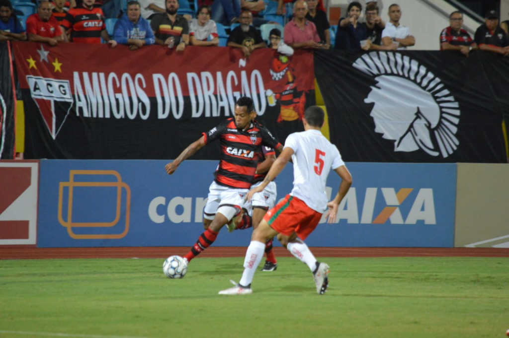 O Boa Esporte chegou ao sétimo jogo sem vitória ao perder para o Atlético-GO