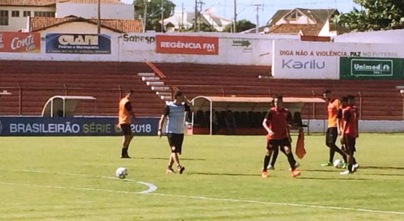 Série D: Técnico do Linense, Júlio Sérgio confia na entrega do elenco em busca do acesso