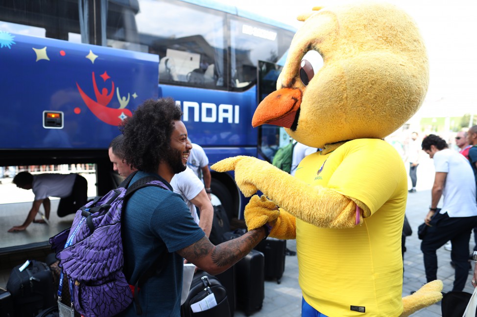 Seleção Brasileira chega à Kazan com festa (Foto: Lucas Figueiredo/CBF) 