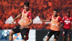 Matheus Thuler elogia testes do técnico Barbieri no Flamengo: 'Esse é o momento'