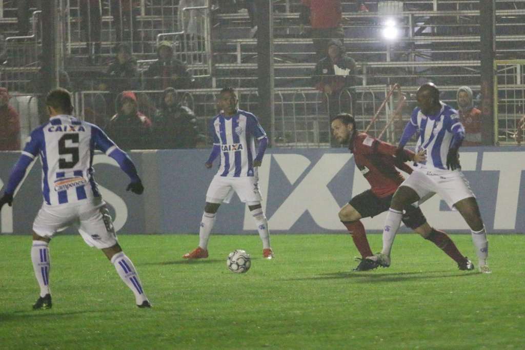 Brasil de Pelotas acaba derrotado pelo CSA - Jonathan Silva / GEB