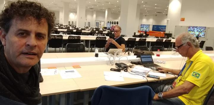 Rochinha acompanhou de Moscou a despedida do Brasil do Centro de Imprensa quase vazio Rochinha acompanhou de Moscou a despedida do Brasil do Centro de Imprensa quase vazio