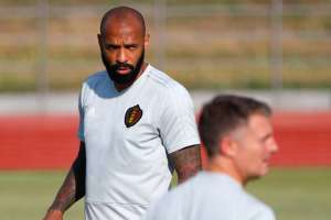 Campeões em 98, Deschamps e Henry estarão em lados opostos na semifinal da Copa