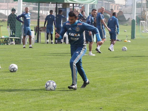 Série B: Coritiba viaja para Campinas com dúvidas no meio de campo