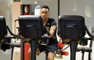 Cueva volta e Everton e Rojas são poupados em treino do São Paulo