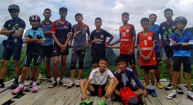 Por razões médicas, garotos tailandeses resgatados não poderão ir à final da Copa