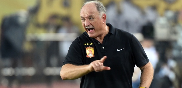 Prestes a definir futuro, Felipão admite conversas com Coreia do Sul e Egito