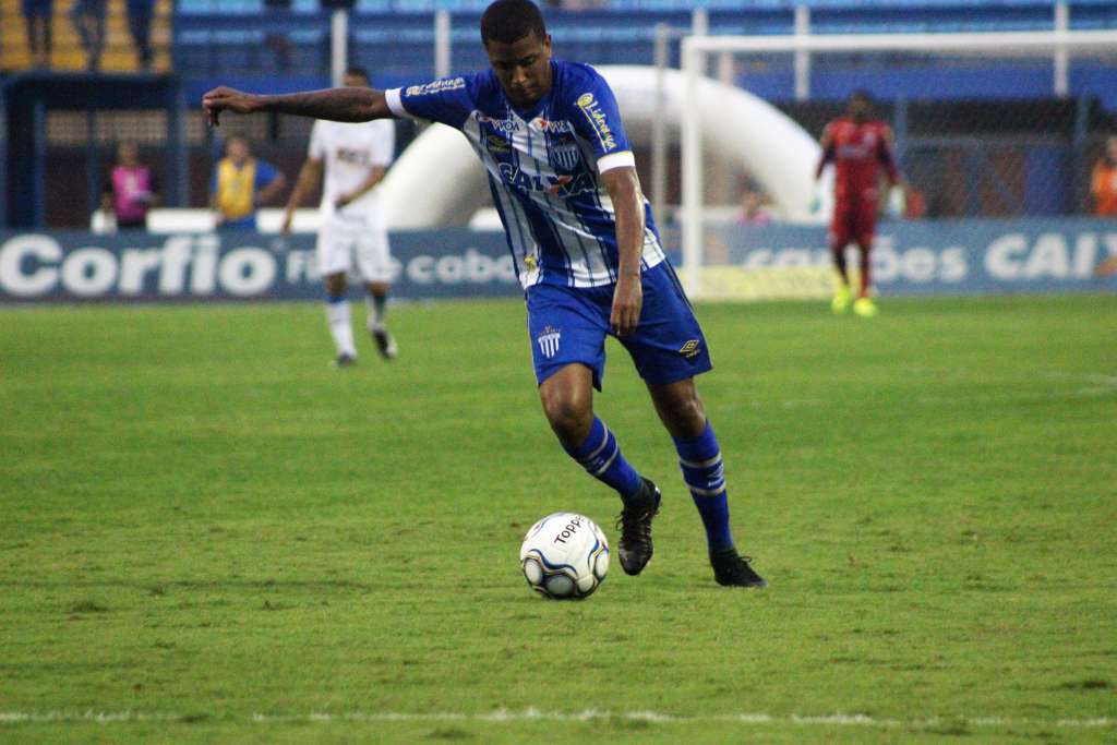 Remanescente no Avaí, Capa tem boas recordações de duelos contra o Londrina