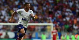 Série B: Sampaio Corrêa acerta com Danilo Pires, ex-meia de Bahia e Atlético-MG