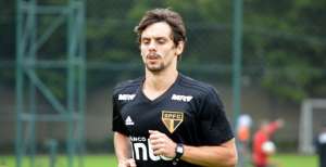 Em recuperação, Rodrigo Caio trabalha em dois períodos no São Paulo