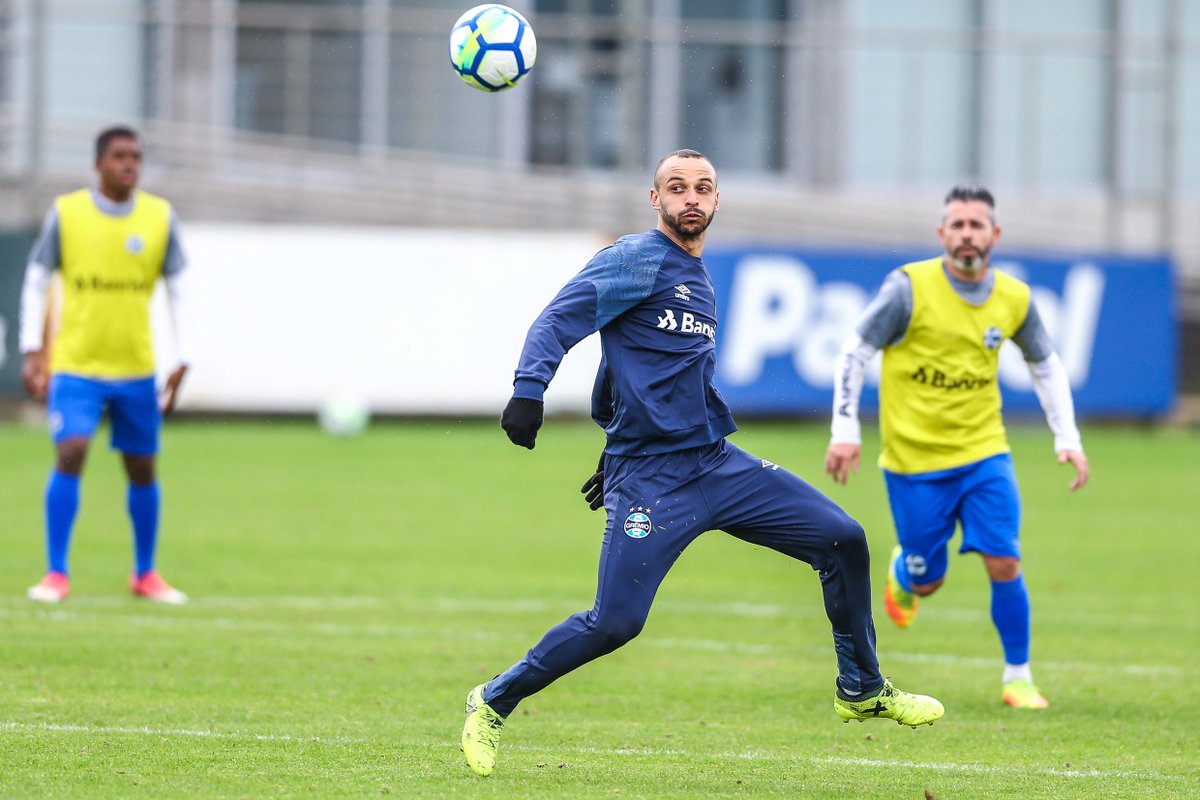 Sem Everton e Jael, Grêmio só empata jogo-treino com time da Série D