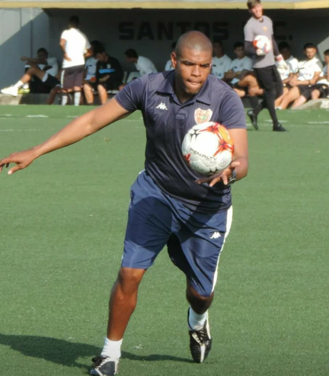 Revelação do Brasilis, jovem goleiro ganha elogios de renomado preparador