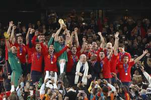 Título mundial da Espanha completa 8 anos e atletas relembram: 'Tocamos o céu'