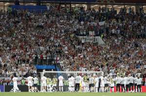 Em Londres, torcida inglesa vai da euforia à decepção com derrota de virada