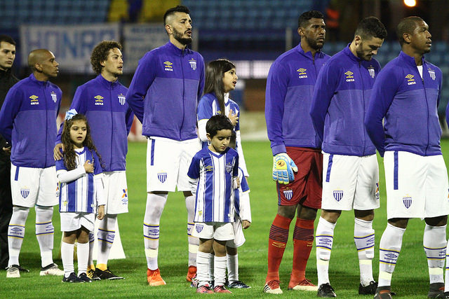 Avaí vence mais uma na Série B - Jamira Furlani / AVAÍ F.C