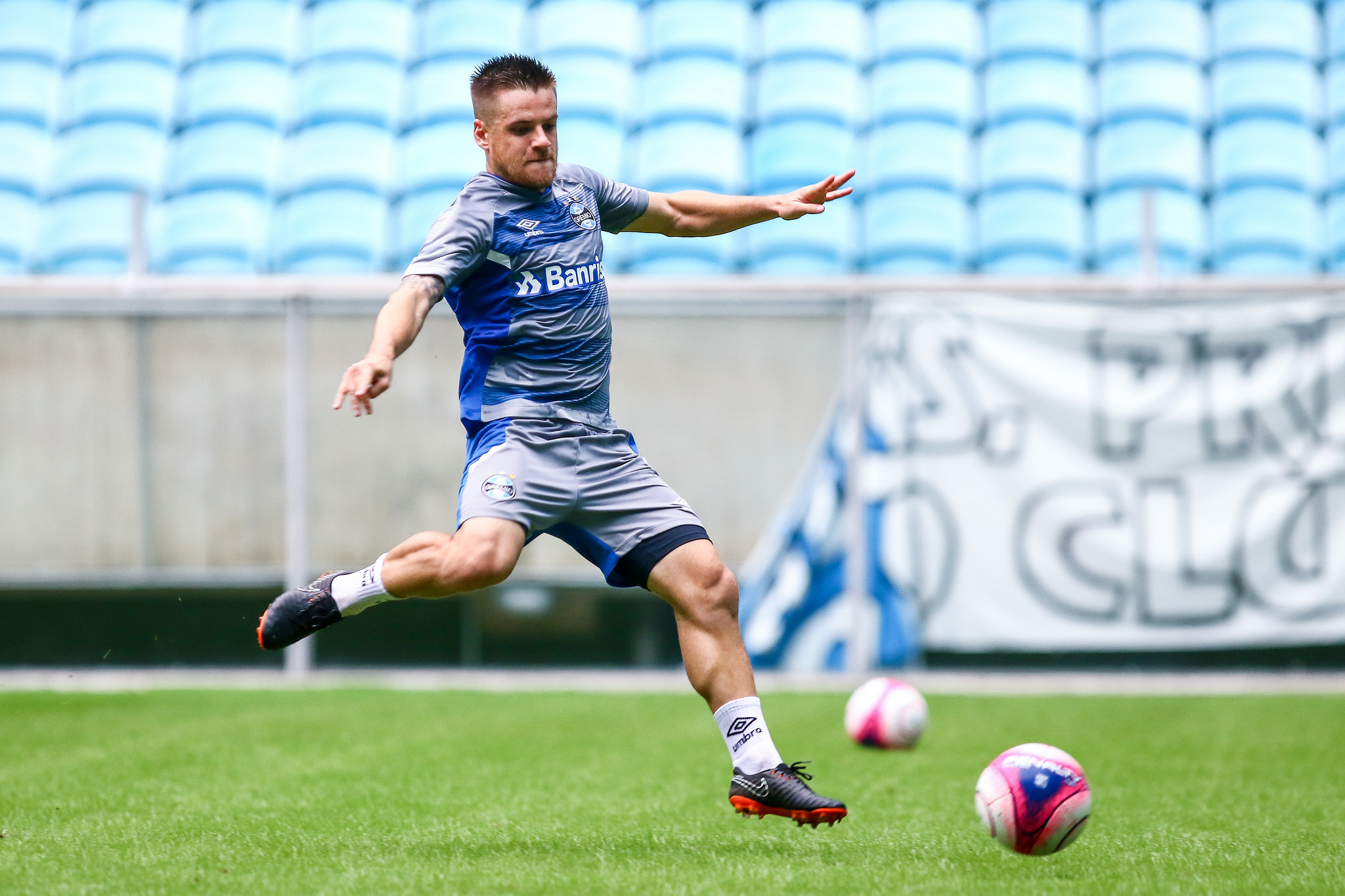 Ramiro prevê Grêmio mais veloz no meio-campo após saída de Arthur