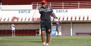 Série B: Com ótimo trabalho, Hemerson Maria leva Vila Nova de volta a vice-liderança