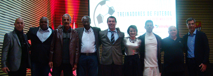 Participantes do 51.º Curso de Treinadores realizado na sede da Federação Paulista de Futebol (FPF)