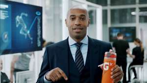 Vitória da Bélgica sobre a Inglaterra dá terceira medalha de Copa a Henry