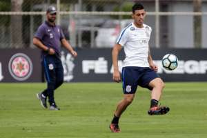 Ponte Preta devolve Marciel e Corinthians deve repassar o volante para o Oeste